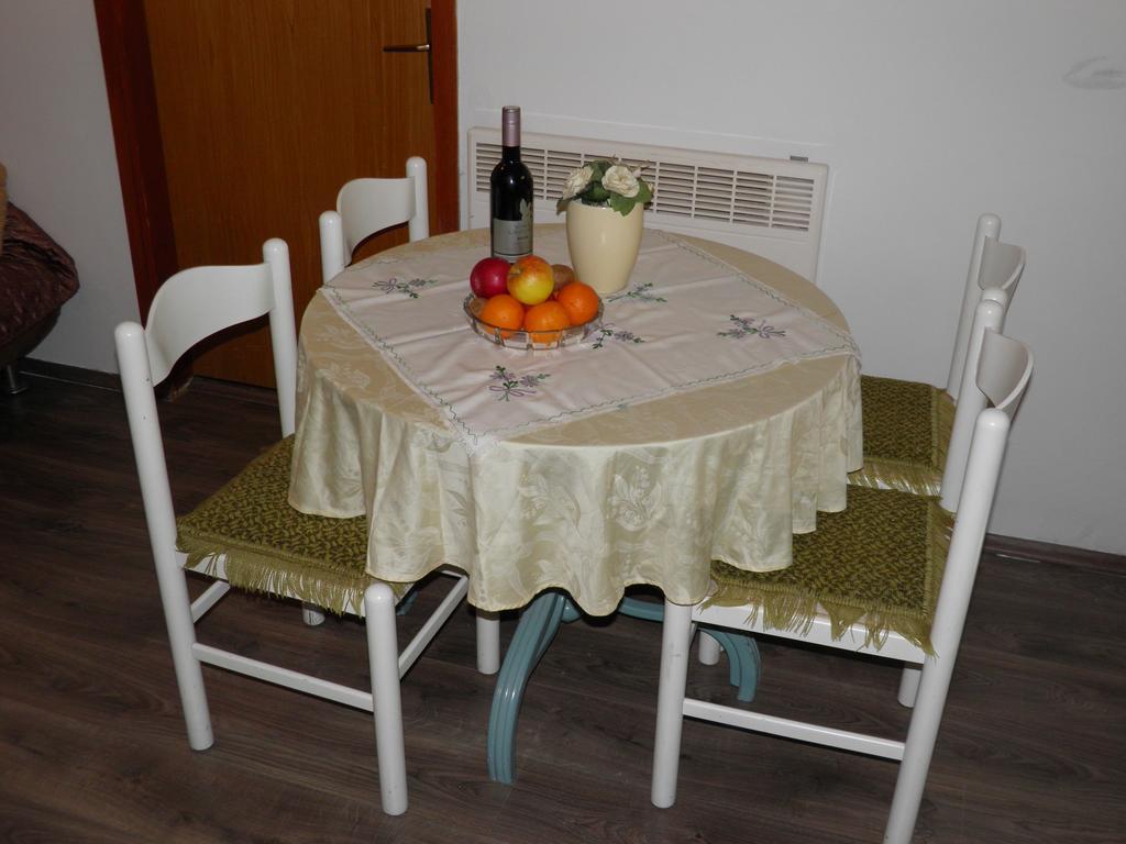 Apartment Nevia A/5 Poreč Extérieur photo